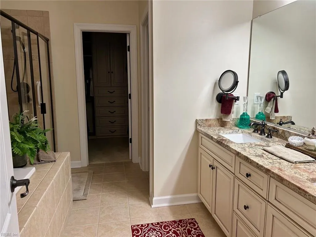 Virginia Beach, Virginia 23455, United States, 4 Bedrooms Bedrooms, ,3 BathroomsBathrooms,Residential,Pending,30686