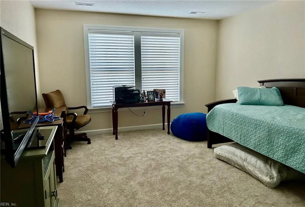 Virginia Beach, Virginia 23455, United States, 4 Bedrooms Bedrooms, ,3 BathroomsBathrooms,Residential,Pending,30686