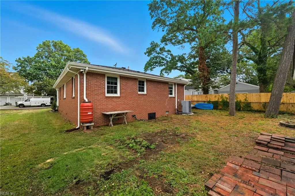 Norfolk, Virginia 23503, United States, 4 Bedrooms Bedrooms, ,2 BathroomsBathrooms,Residential,Pending,213645