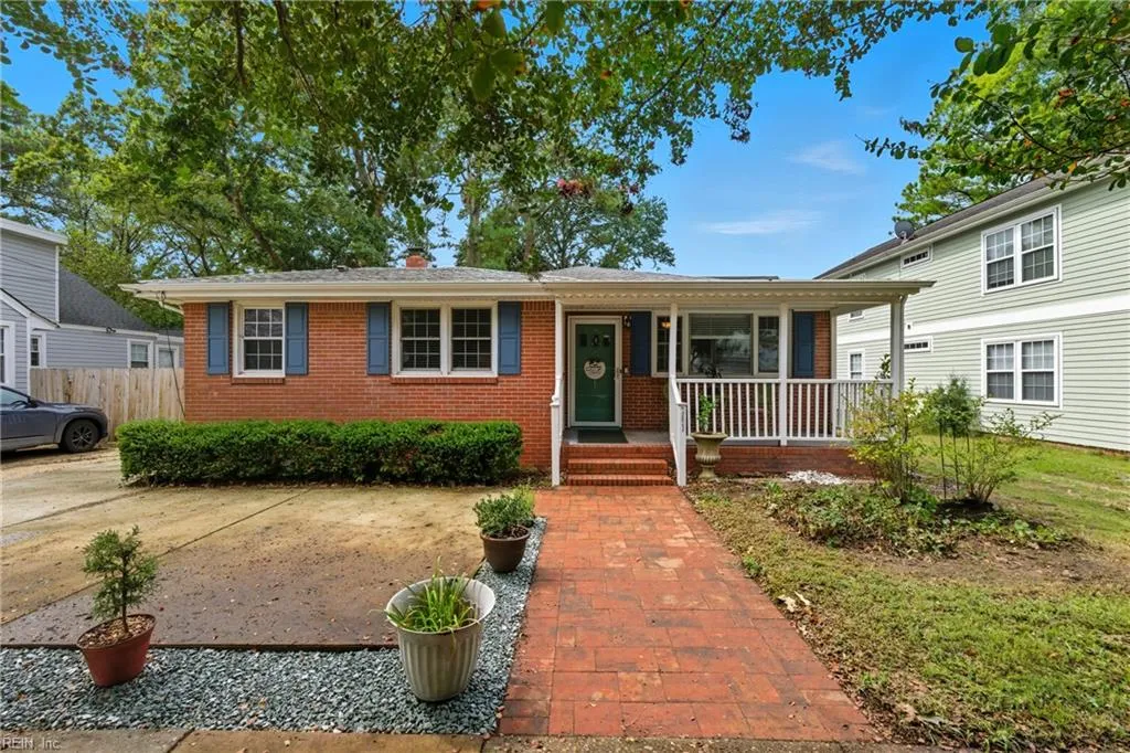 Norfolk, Virginia 23503, United States, 4 Bedrooms Bedrooms, ,2 BathroomsBathrooms,Residential,Pending,213645