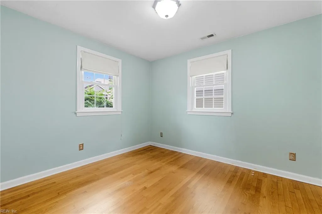 Norfolk, Virginia 23503, United States, 4 Bedrooms Bedrooms, ,2 BathroomsBathrooms,Residential,Pending,213645