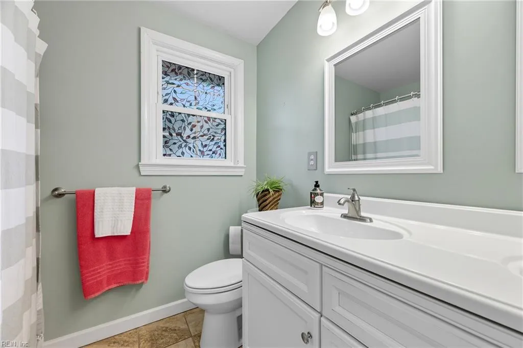 Norfolk, Virginia 23503, United States, 4 Bedrooms Bedrooms, ,2 BathroomsBathrooms,Residential,Pending,213645