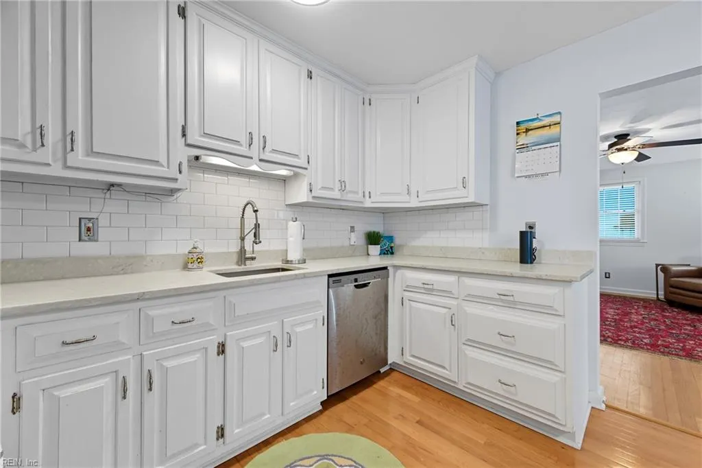 Norfolk, Virginia 23503, United States, 4 Bedrooms Bedrooms, ,2 BathroomsBathrooms,Residential,Pending,213645