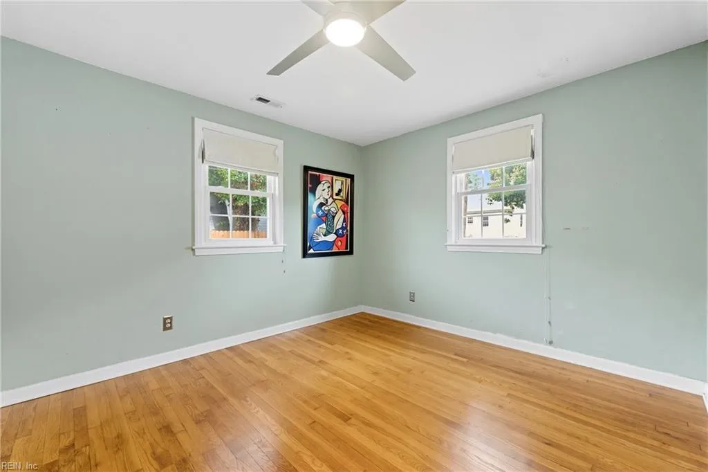 Norfolk, Virginia 23503, United States, 4 Bedrooms Bedrooms, ,2 BathroomsBathrooms,Residential,Pending,213645