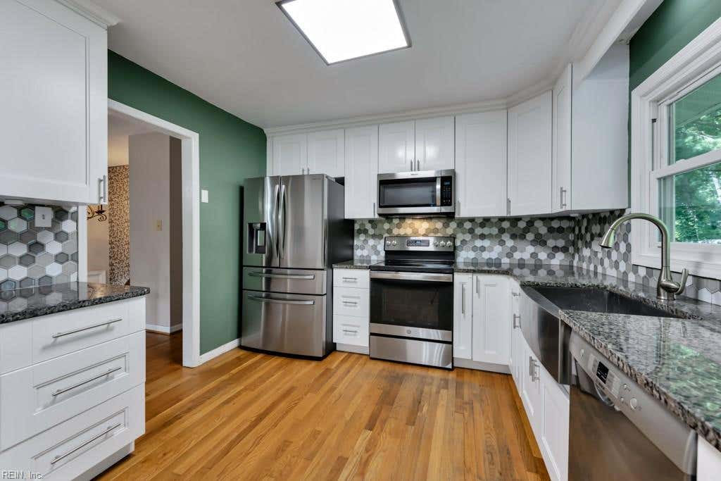 Photo of 3512 Royal Palm Arch, Virginia Beach, VA 23452 (MLS # 10646746)