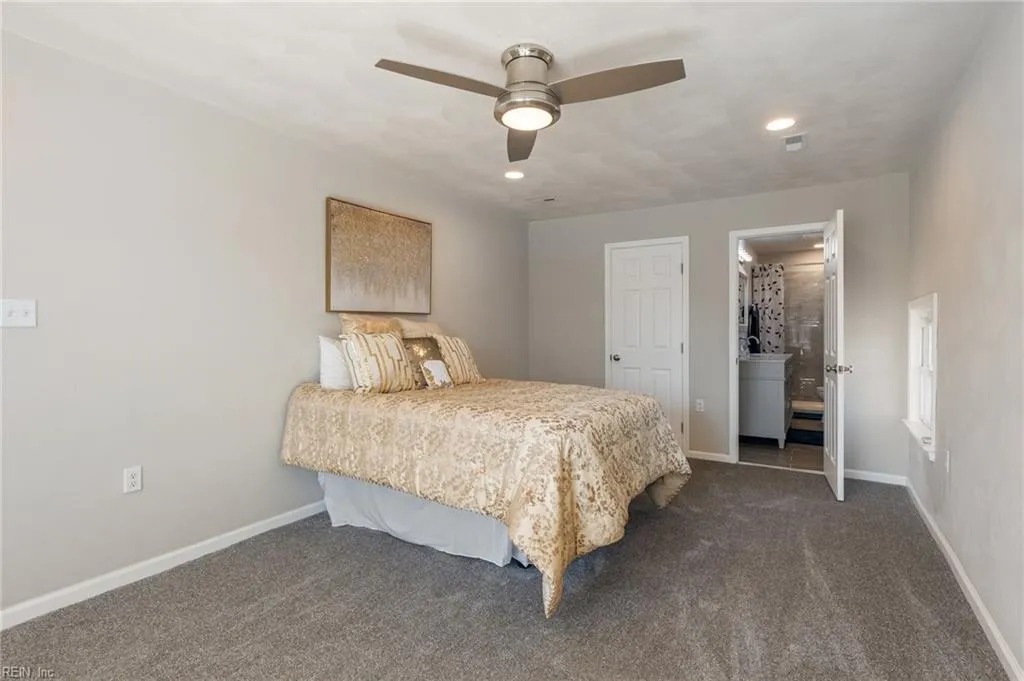 Portsmouth, Virginia 23701, United States, 4 Bedrooms Bedrooms, ,3 BathroomsBathrooms,Residential,Active,25811