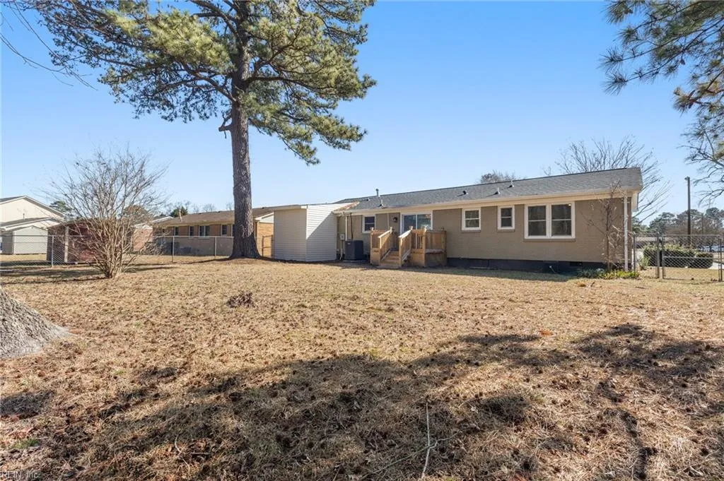 Portsmouth, Virginia 23701, United States, 4 Bedrooms Bedrooms, ,3 BathroomsBathrooms,Residential,Active,25811