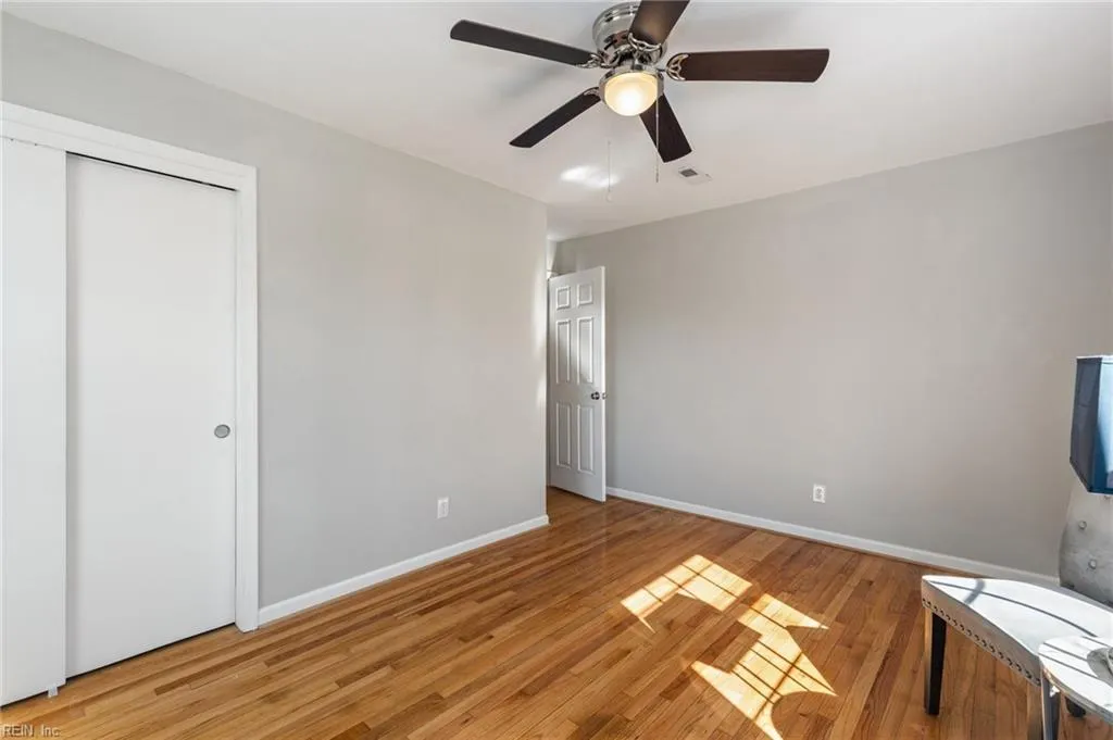 Portsmouth, Virginia 23701, United States, 4 Bedrooms Bedrooms, ,3 BathroomsBathrooms,Residential,Active,25811