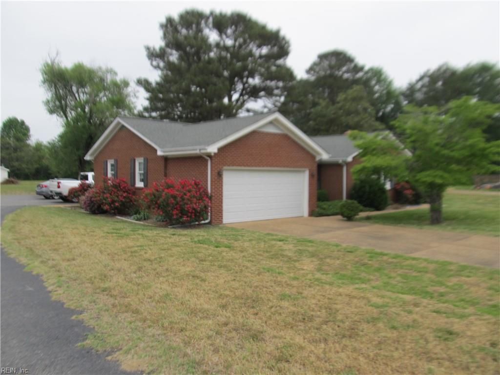Photo of 6743 Williams Landing Road, Hayes, VA 23072 (MLS # 10632193)