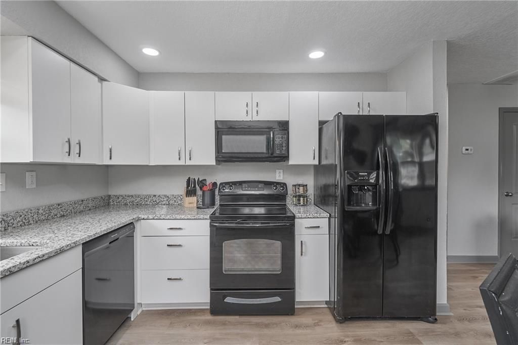 Photo of 1628 Bourbon Avenue, Norfolk, VA 23509 (MLS # 10595303)