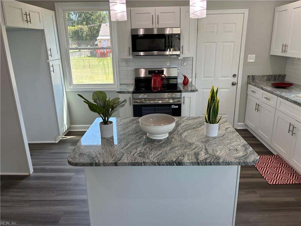 Photo of 6376 Palem Road, Norfolk, VA 23513 (MLS # 10646873)