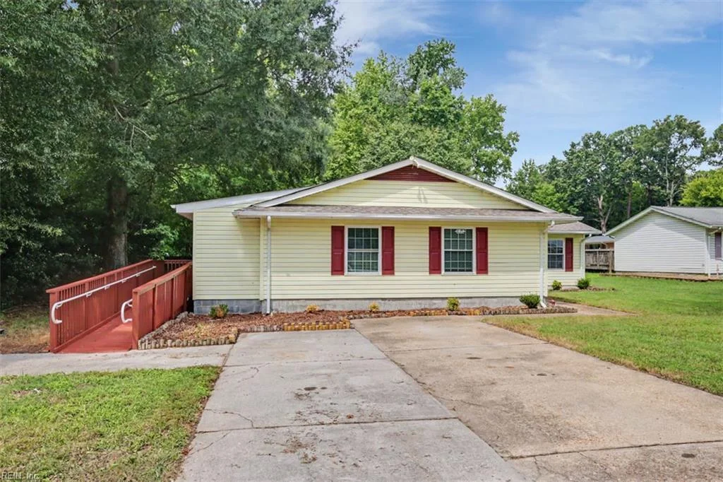 471 Richneck Road, Newport News, VA, 23608