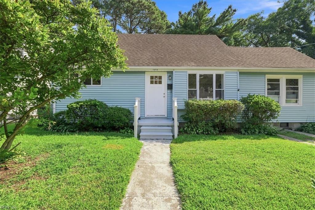 Photo of 1313 Paul Street, Norfolk, VA 23505 (MLS # 10651258)