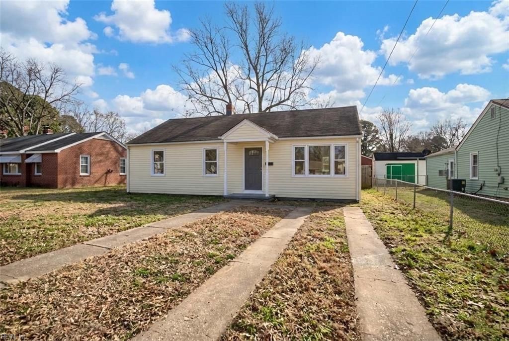 Photo of 2810 Rosalee Drive, Hampton, VA 23661 (MLS # 10615842)