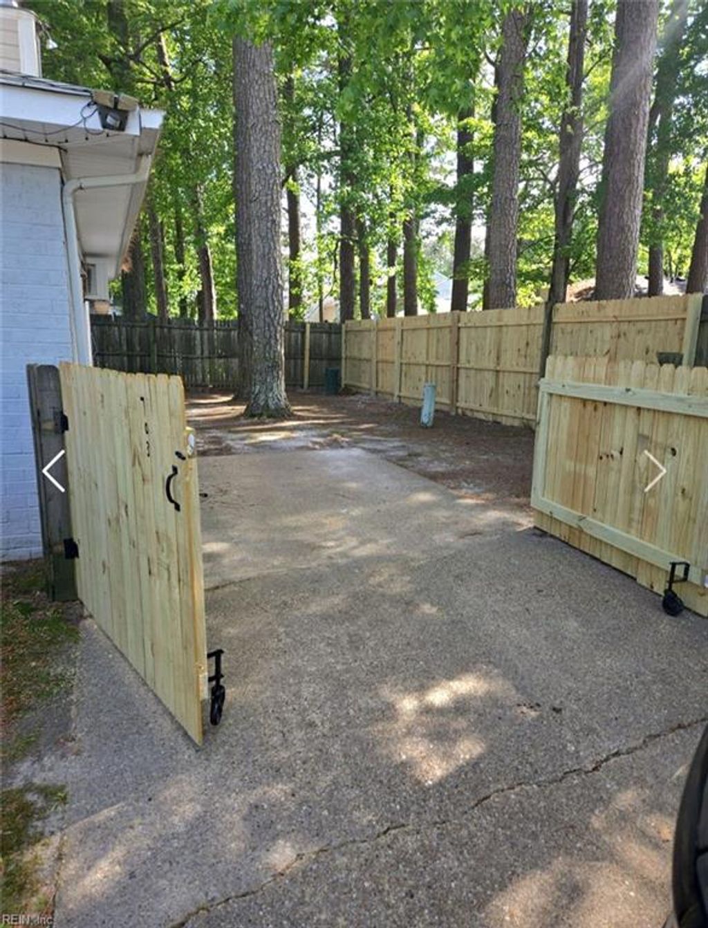 Photo of 703 S Rosemont Road, Virginia Beach, VA 23452 (MLS # 10632876)