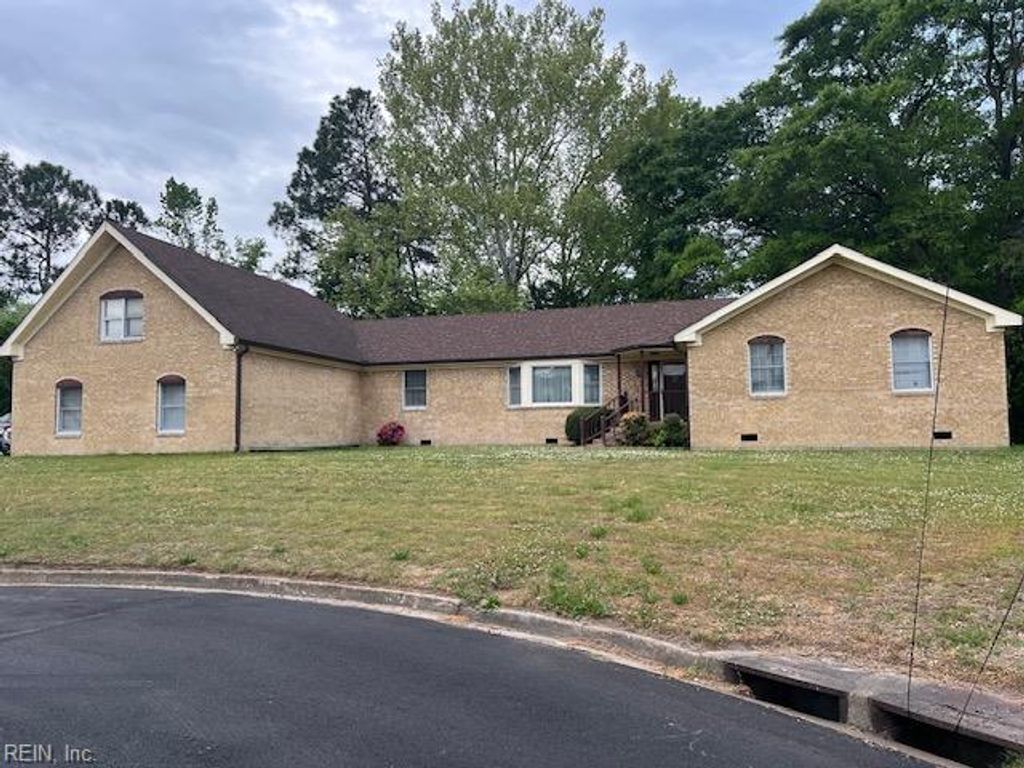 Photo of 4624 Westborough Drive, Chesapeake, VA 23321 (MLS # 10631735)