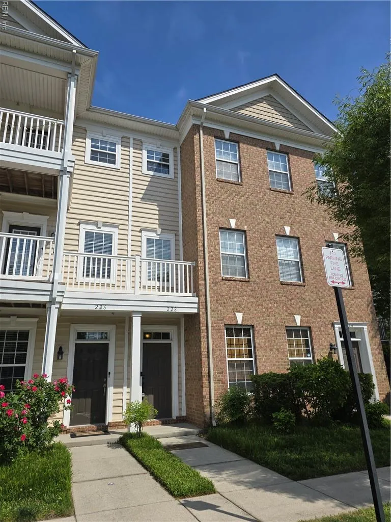 Virginia Beach, Virginia 23462, United States, 2 Bedrooms Bedrooms, ,3 BathroomsBathrooms,Residential,Active,124174