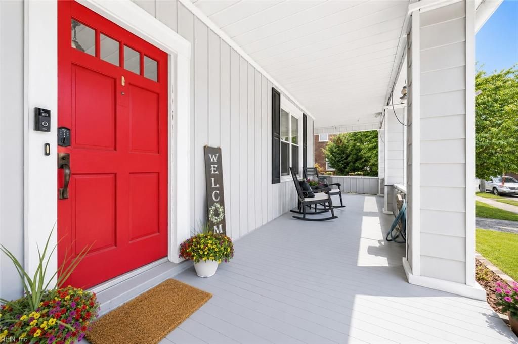 Photo of 4410 Newport Avenue, Norfolk, VA 23508 (MLS # 10640532)