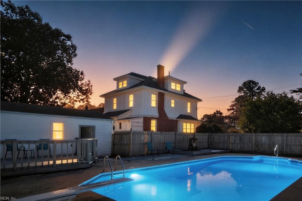 Photo of 1720 Ashland Avenue, Norfolk, VA 23509 (MLS # 10623005)