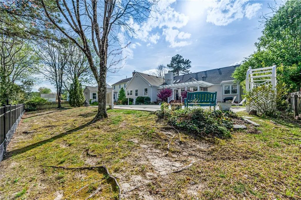 Chesapeake, Virginia 23322, United States, 4 Bedrooms Bedrooms, ,3 BathroomsBathrooms,Residential,Active,103842