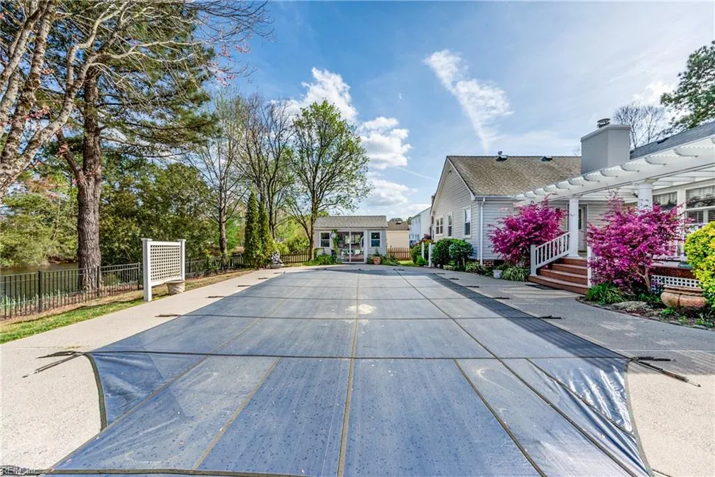 Chesapeake, Virginia 23322, United States, 4 Bedrooms Bedrooms, ,3 BathroomsBathrooms,Residential,Active,103842