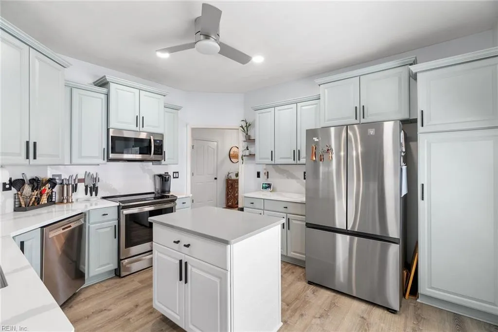 Virginia Beach, Virginia 23456, United States, 4 Bedrooms Bedrooms, ,3 BathroomsBathrooms,Residential,Active,108163