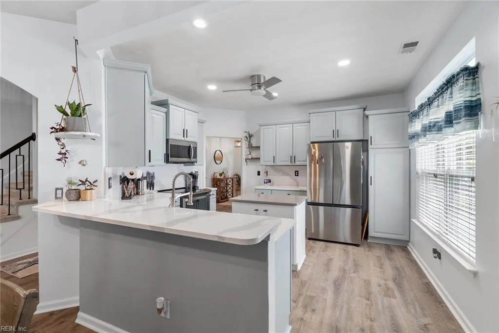 Virginia Beach, Virginia 23456, United States, 4 Bedrooms Bedrooms, ,3 BathroomsBathrooms,Residential,Active,108163