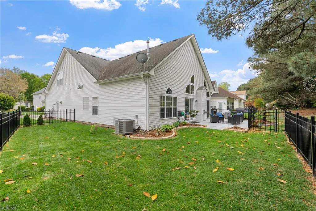 Virginia Beach, Virginia 23456, United States, 4 Bedrooms Bedrooms, ,3 BathroomsBathrooms,Residential,Active,108163