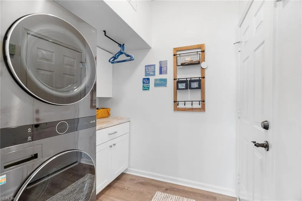 Virginia Beach, Virginia 23456, United States, 4 Bedrooms Bedrooms, ,3 BathroomsBathrooms,Residential,Active,108163