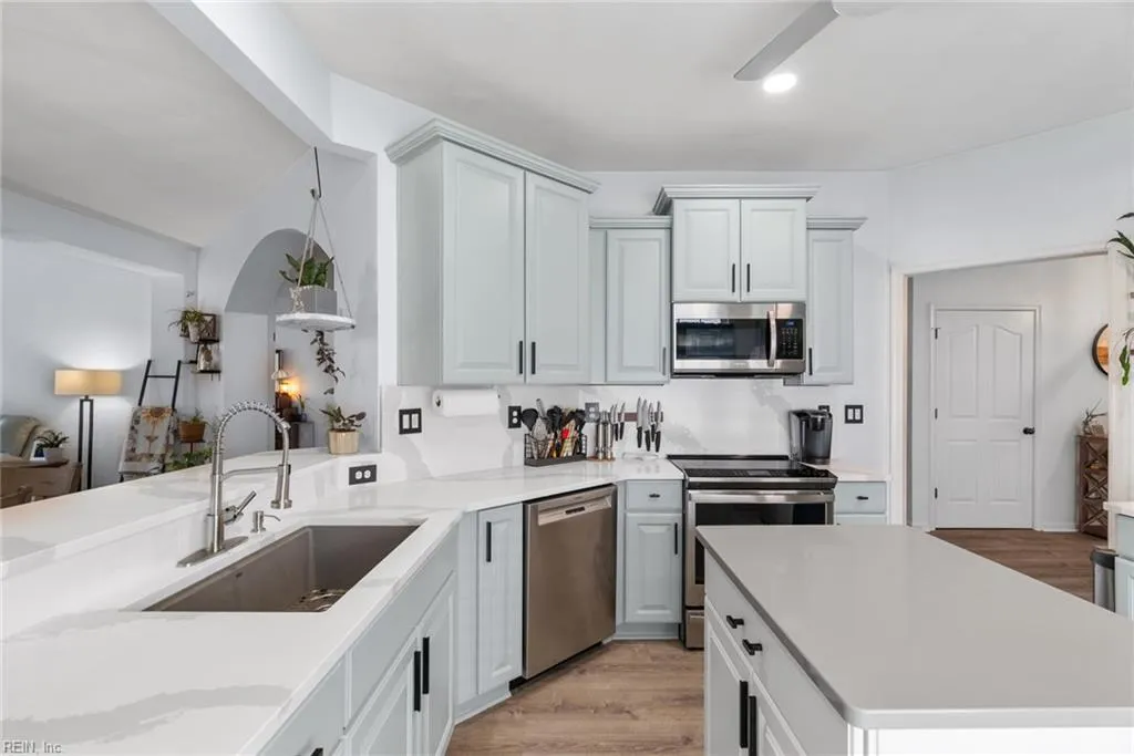 Virginia Beach, Virginia 23456, United States, 4 Bedrooms Bedrooms, ,3 BathroomsBathrooms,Residential,Active,108163