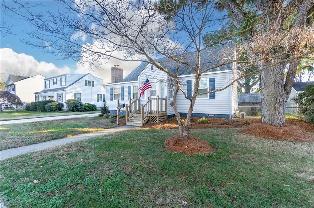 Photo of 405 Farrell Street #B, Norfolk, VA 23503 (MLS # 10624396)