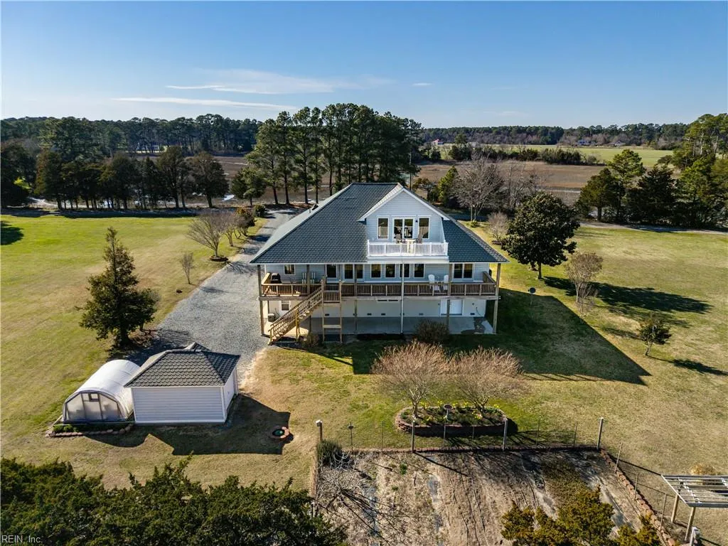 Accomac, Virginia 23301, United States, 4 Bedrooms Bedrooms, ,3 BathroomsBathrooms,Residential,Active,96039