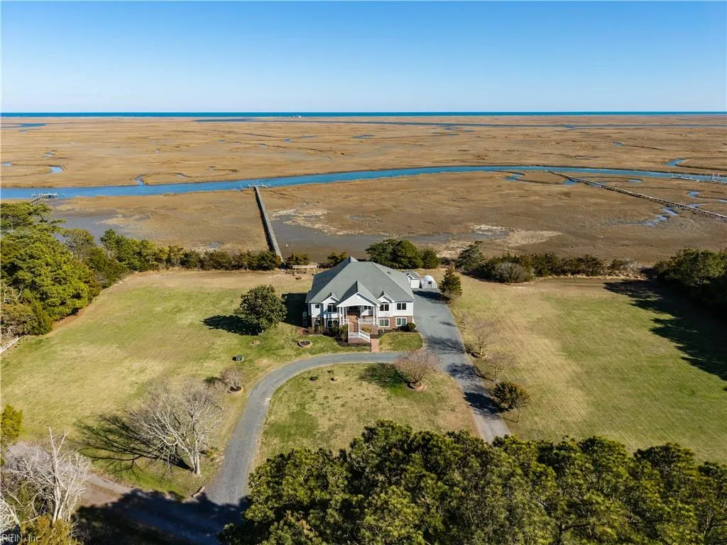 Accomac, Virginia 23301, United States, 4 Bedrooms Bedrooms, ,3 BathroomsBathrooms,Residential,Active,96039