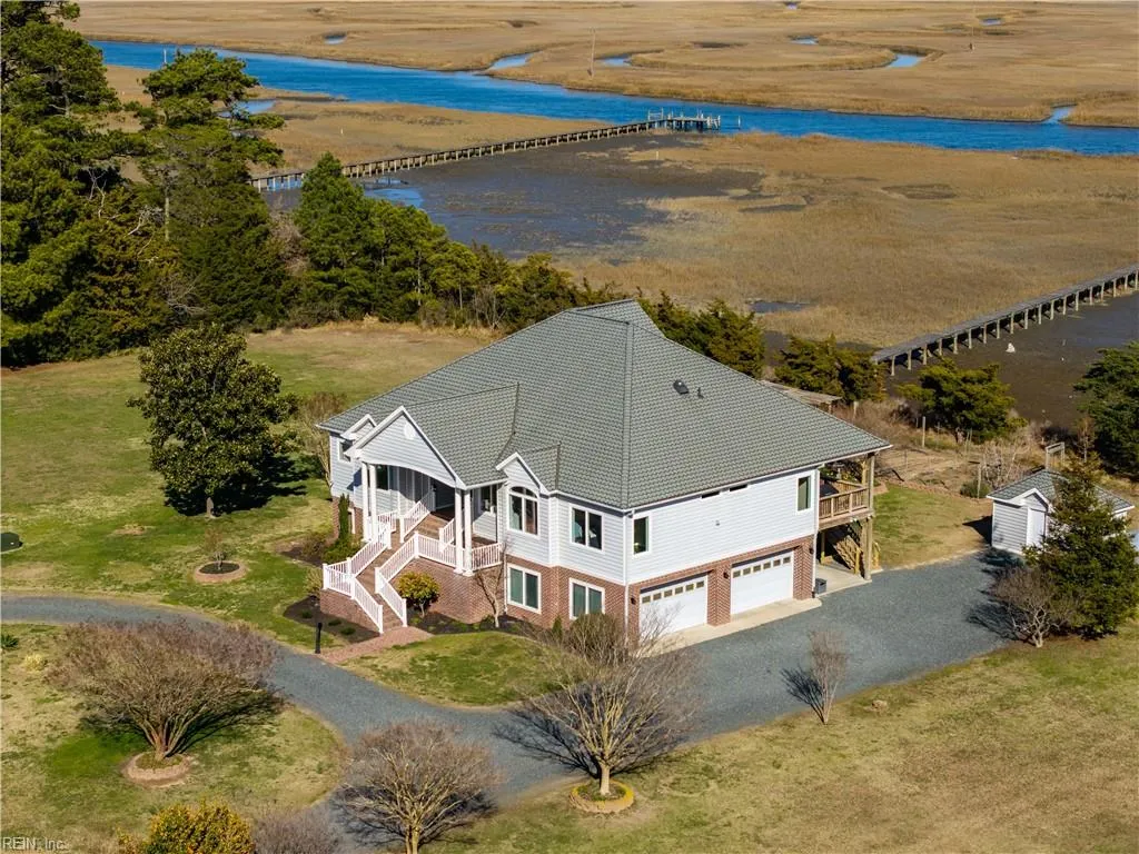 Accomac, Virginia 23301, United States, 4 Bedrooms Bedrooms, ,3 BathroomsBathrooms,Residential,Active,96039