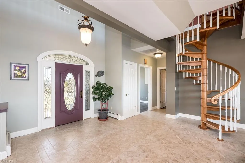 Accomac, Virginia 23301, United States, 4 Bedrooms Bedrooms, ,3 BathroomsBathrooms,Residential,Active,96039