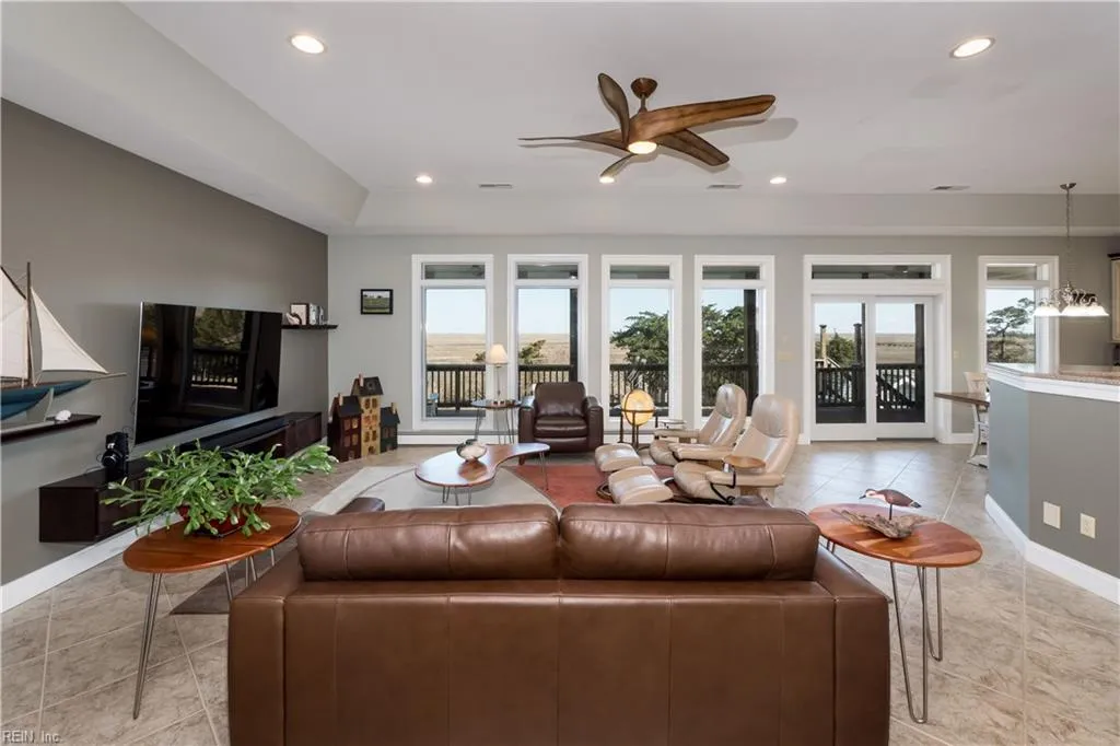 Accomac, Virginia 23301, United States, 4 Bedrooms Bedrooms, ,3 BathroomsBathrooms,Residential,Active,96039