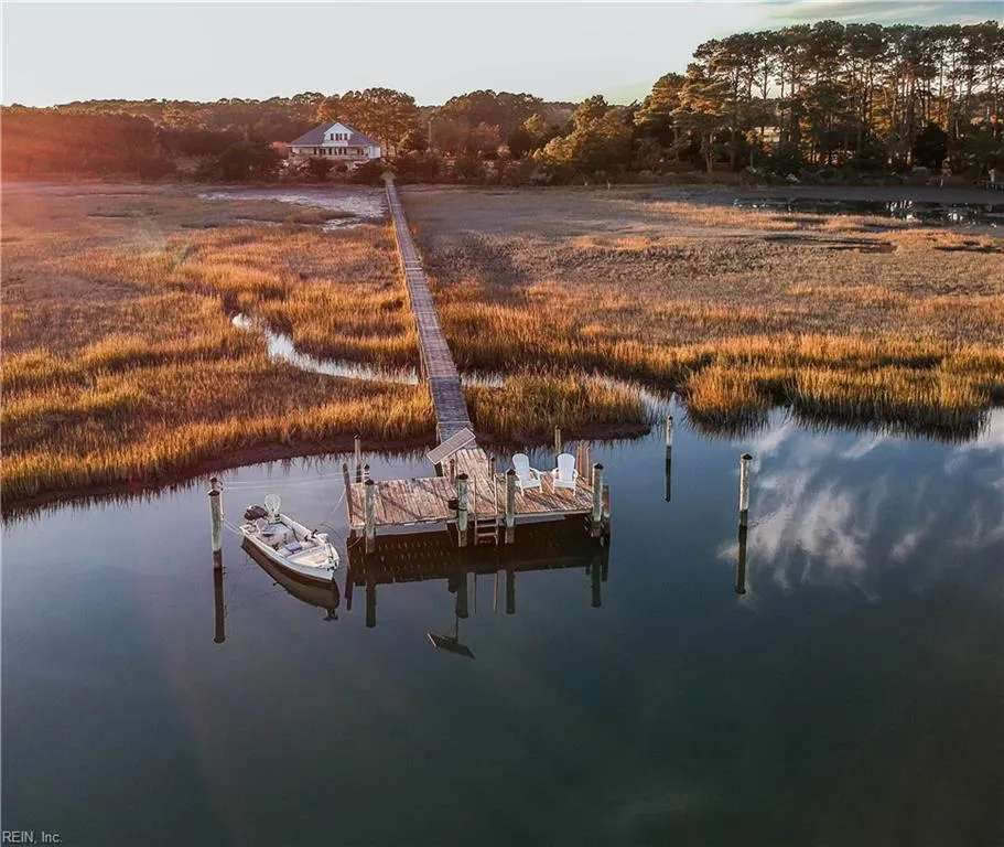 Accomac, Virginia 23301, United States, 4 Bedrooms Bedrooms, ,3 BathroomsBathrooms,Residential,Active,96039