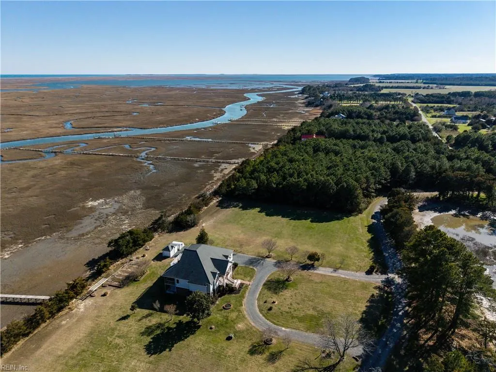 Accomac, Virginia 23301, United States, 4 Bedrooms Bedrooms, ,3 BathroomsBathrooms,Residential,Active,96039