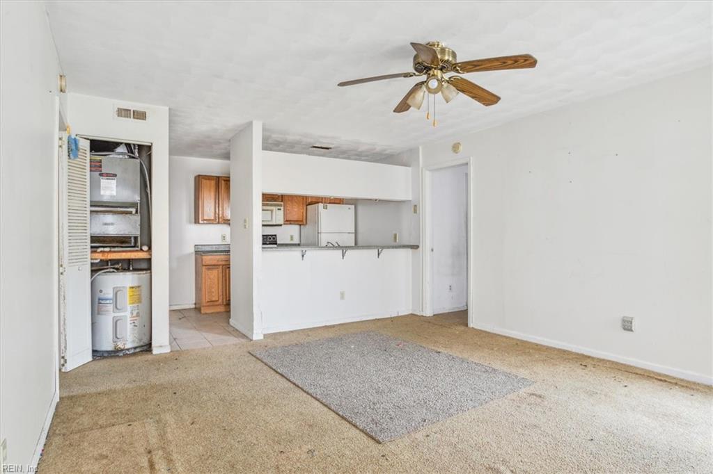 501 Summit CT 101