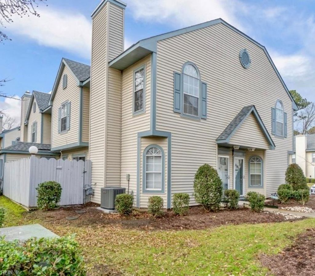 Photo of 4929 Adelia Drive, Virginia Beach, VA 23455 (MLS # 10614116)