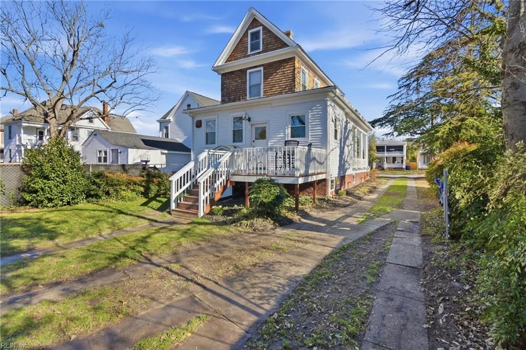 Photo of 604 Mt Vernon Avenue, Portsmouth, VA 23707 (MLS # 10614268)