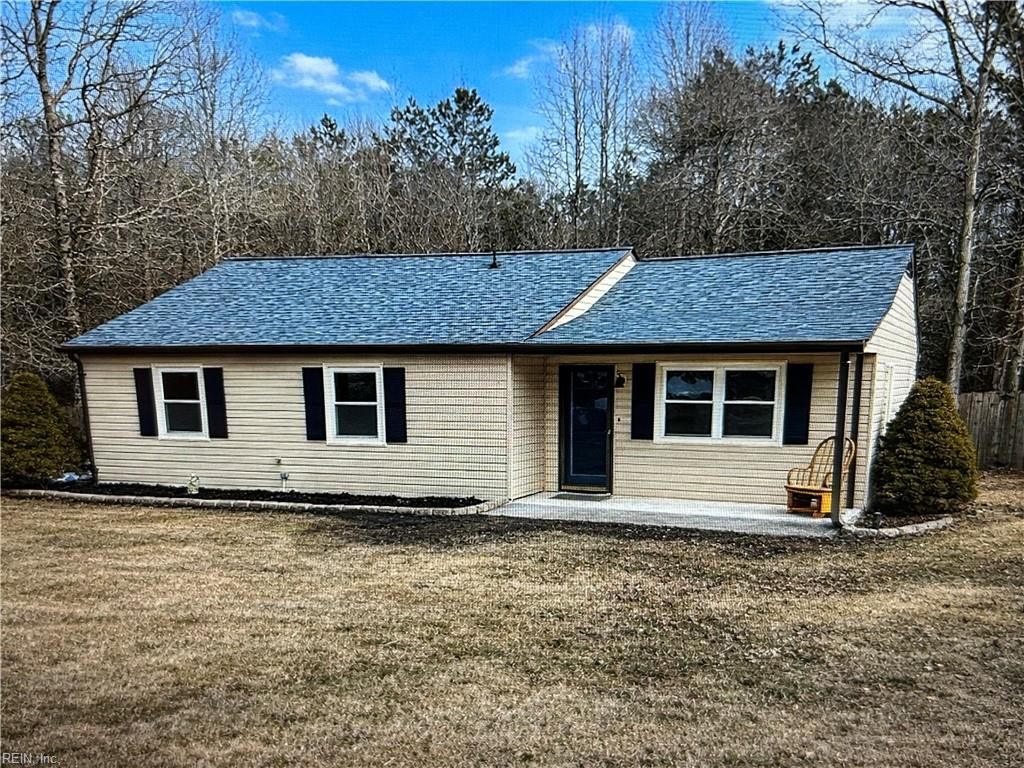 Photo of 8205 Sheffield Drive, Gloucester, VA 23061 (MLS # 10619386)