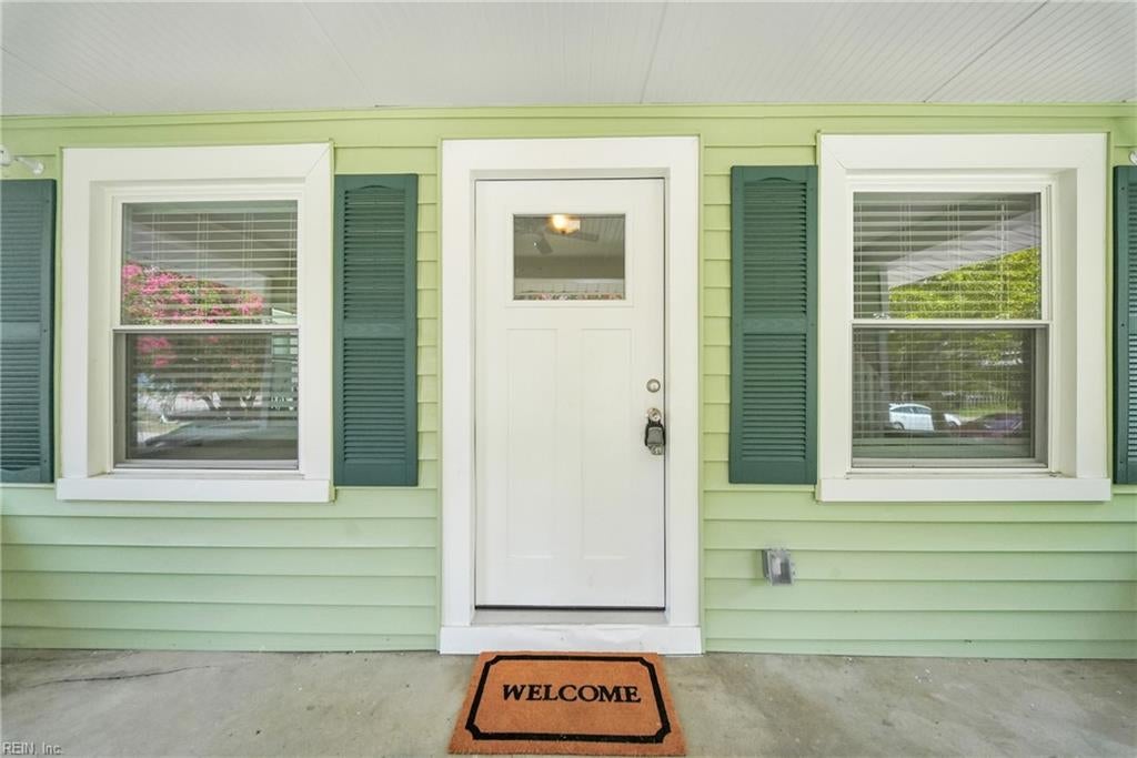 Photo of 821 W 41st Street #St, Norfolk, VA 23508 (MLS # 10649937)