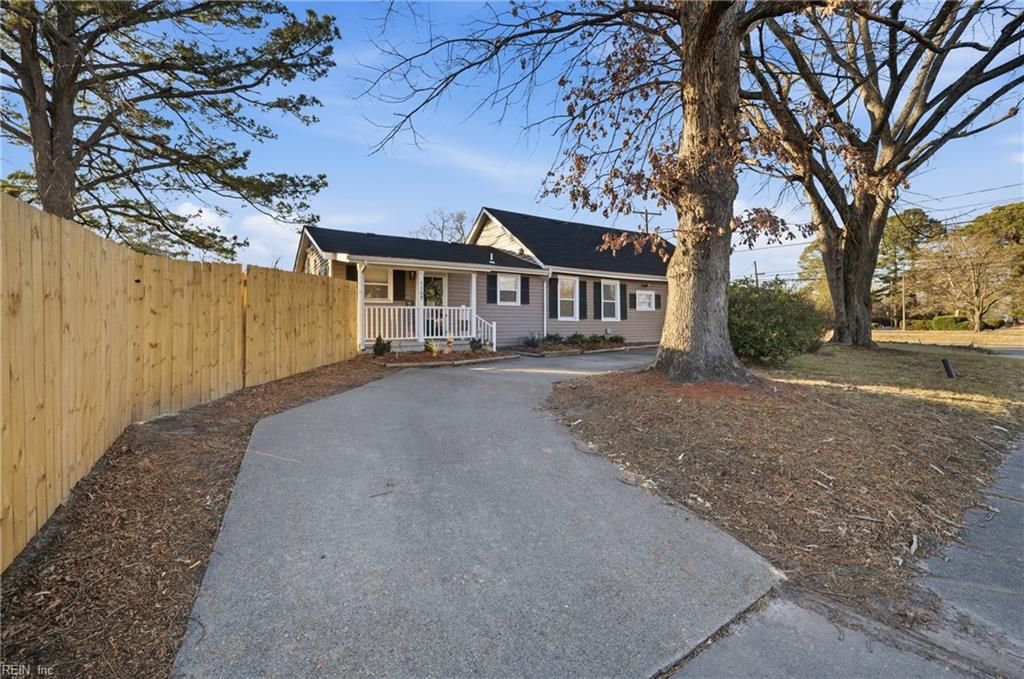 Photo of 1109 Fentress Road, Chesapeake, VA 23322 (MLS # 10620258)