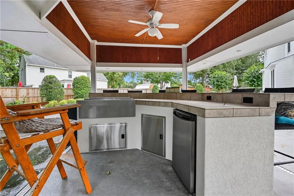 Chesapeake, Virginia 23322, United States, 4 Bedrooms Bedrooms, ,3 BathroomsBathrooms,Residential,Pending,213615