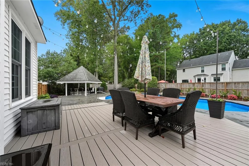 Chesapeake, Virginia 23322, United States, 4 Bedrooms Bedrooms, ,3 BathroomsBathrooms,Residential,Pending,213615