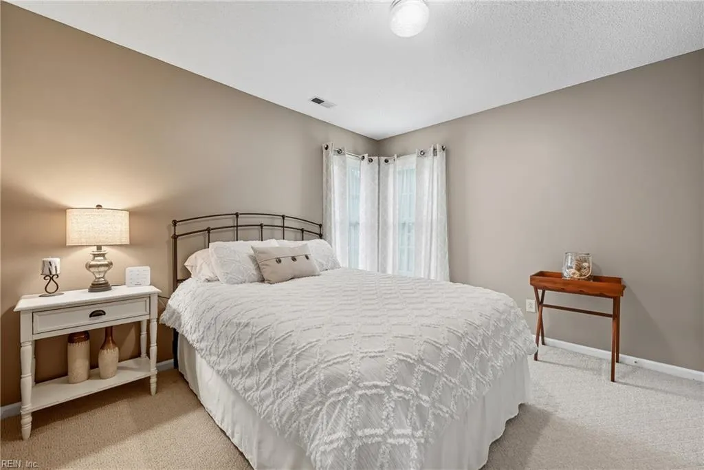 Chesapeake, Virginia 23322, United States, 4 Bedrooms Bedrooms, ,3 BathroomsBathrooms,Residential,Pending,213615