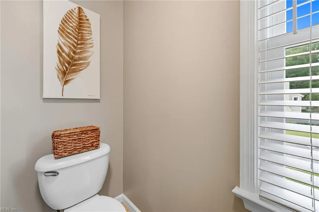 Chesapeake, Virginia 23322, United States, 4 Bedrooms Bedrooms, ,3 BathroomsBathrooms,Residential,Pending,213615