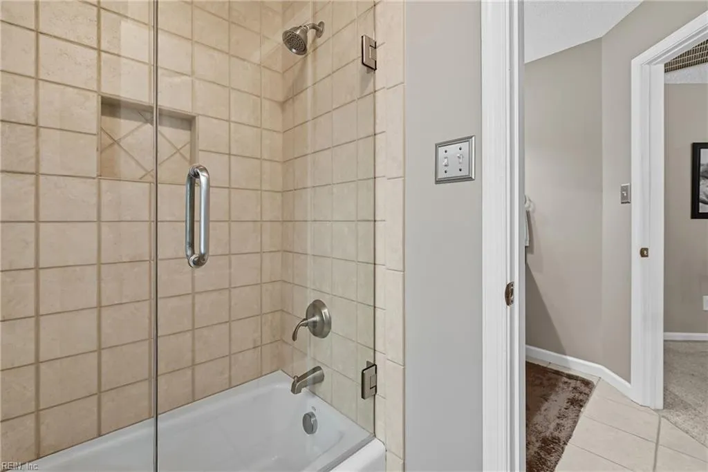 Chesapeake, Virginia 23322, United States, 4 Bedrooms Bedrooms, ,3 BathroomsBathrooms,Residential,Pending,213615