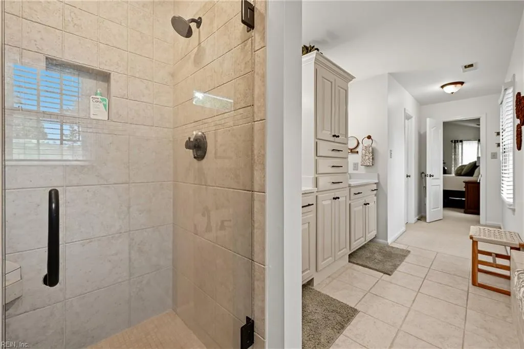 Chesapeake, Virginia 23322, United States, 4 Bedrooms Bedrooms, ,3 BathroomsBathrooms,Residential,Pending,213615